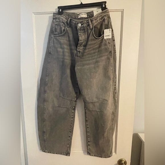 Free People Good Luck Mid Rise Barrel Jeans Falcon Grey - Picture 11 of 11